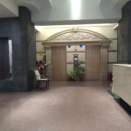 Dengfeng Milan Business Hotel Huwei Luaran gambar