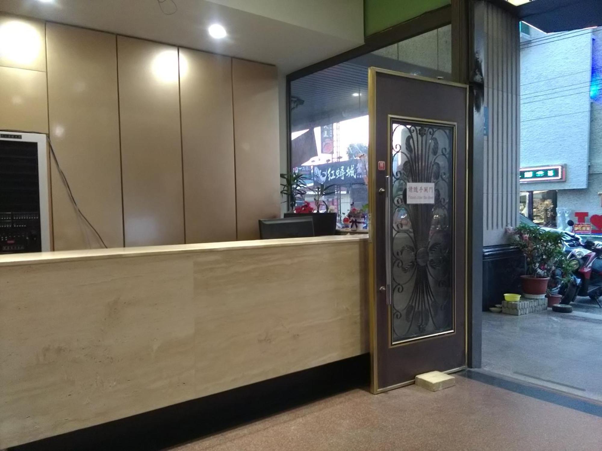 Dengfeng Milan Business Hotel Huwei Luaran gambar
